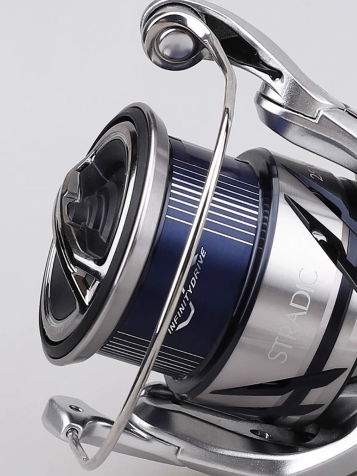 シマノ 23 ストラディック フィッシングリール 6+1BB - Daiwa Reel Fuego のレビューと価格